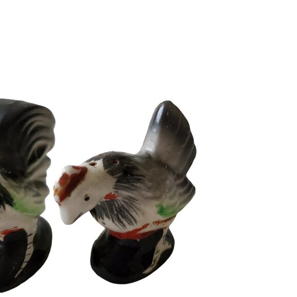 Rooster Chicken Salt and Pepper Shakers Lot of 2 Vintage Japan - Picture 5 of 8